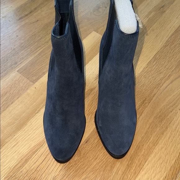 New Splendid Newbury Ankle Boot Navy Suede Size 6 - Picture 6 of 8